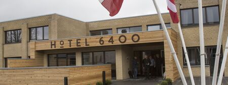 Kontakt Hotel 6400